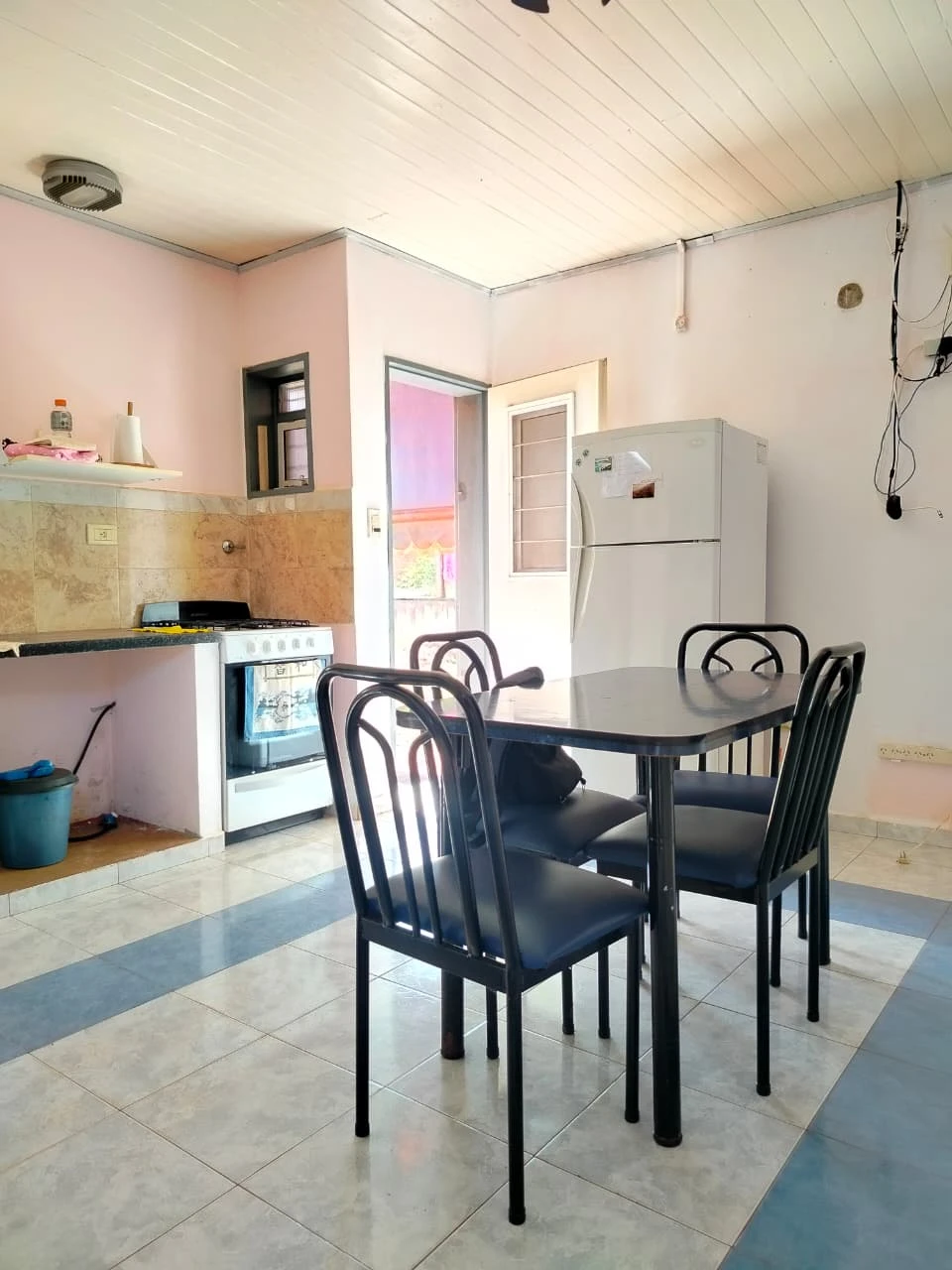 Casa AMOBLADA en ALQUILER - VENTA