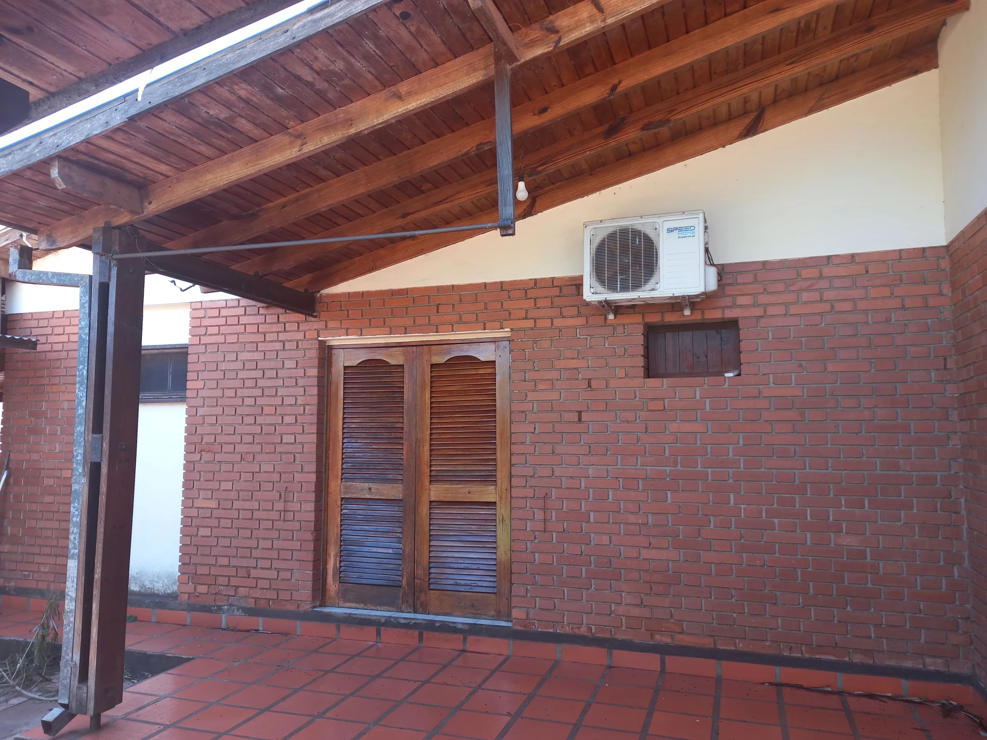 Casa en ALQUILER – Puerto Piray