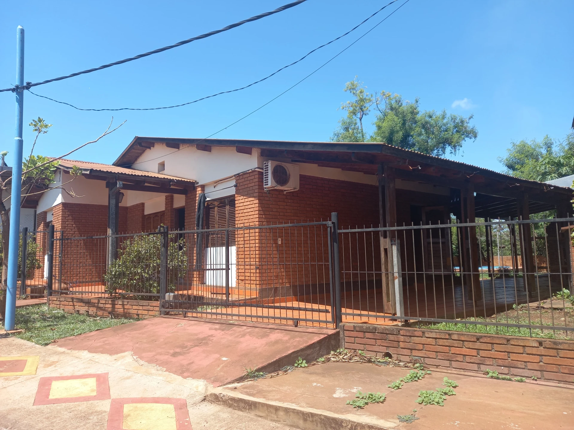 Casa en ALQUILER – Puerto Piray