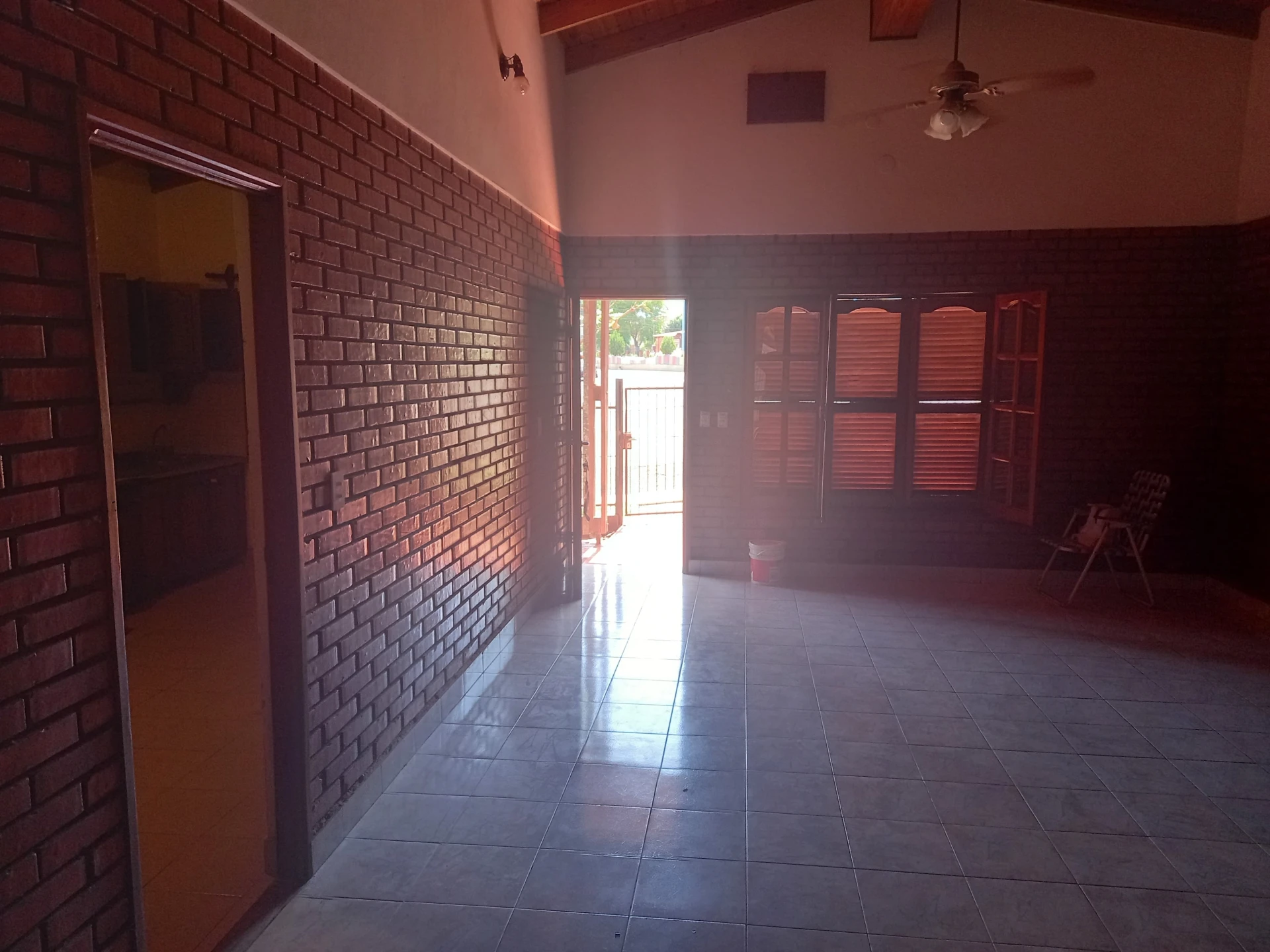 Casa en ALQUILER – Puerto Piray
