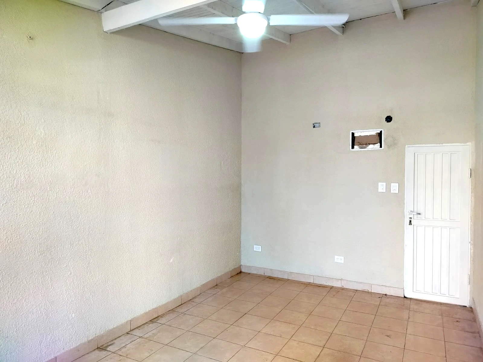 Locales Comerciales en ALQUILER – Barrio Santa Helena