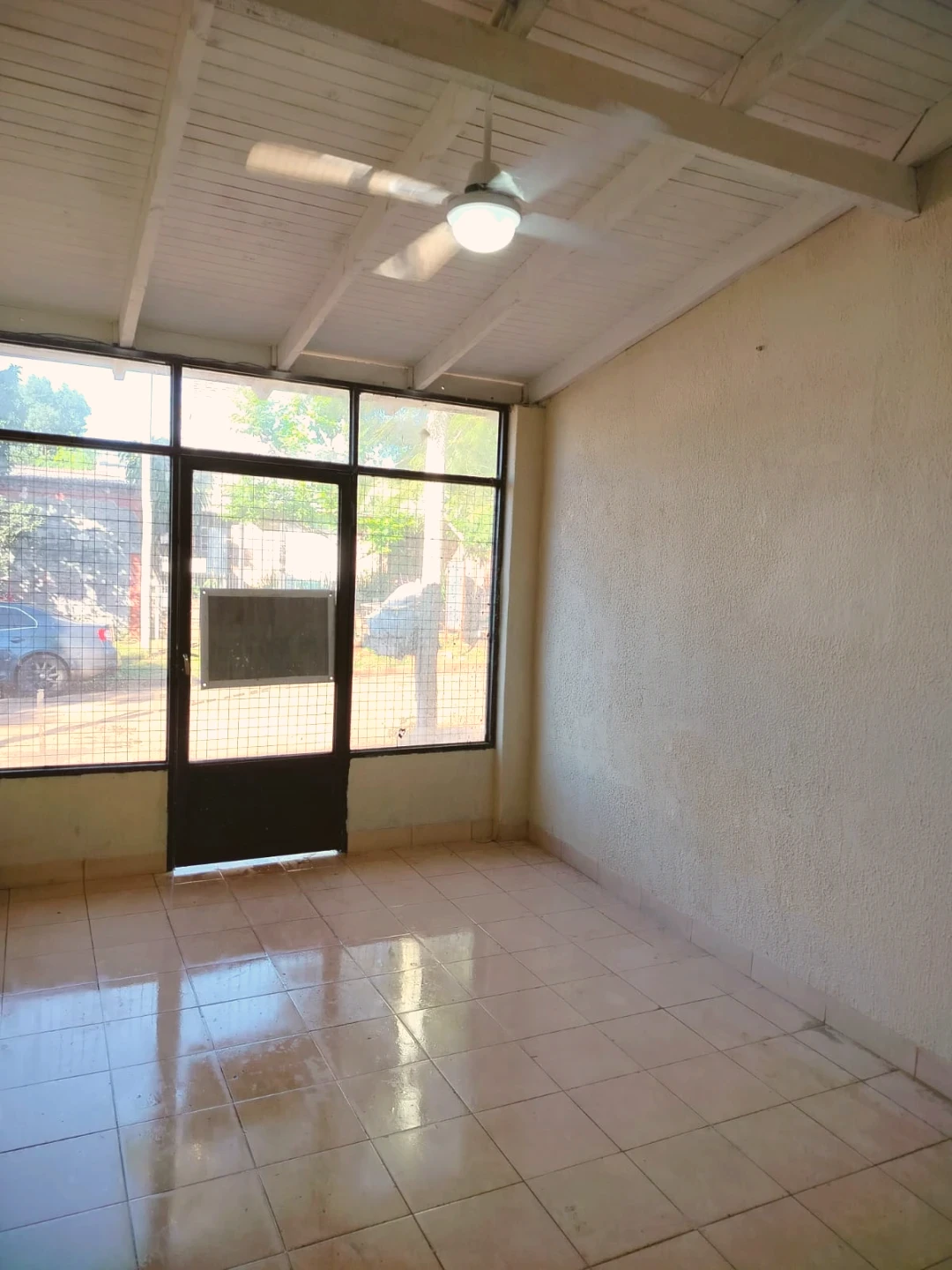 Locales Comerciales en ALQUILER – Barrio Santa Helena
