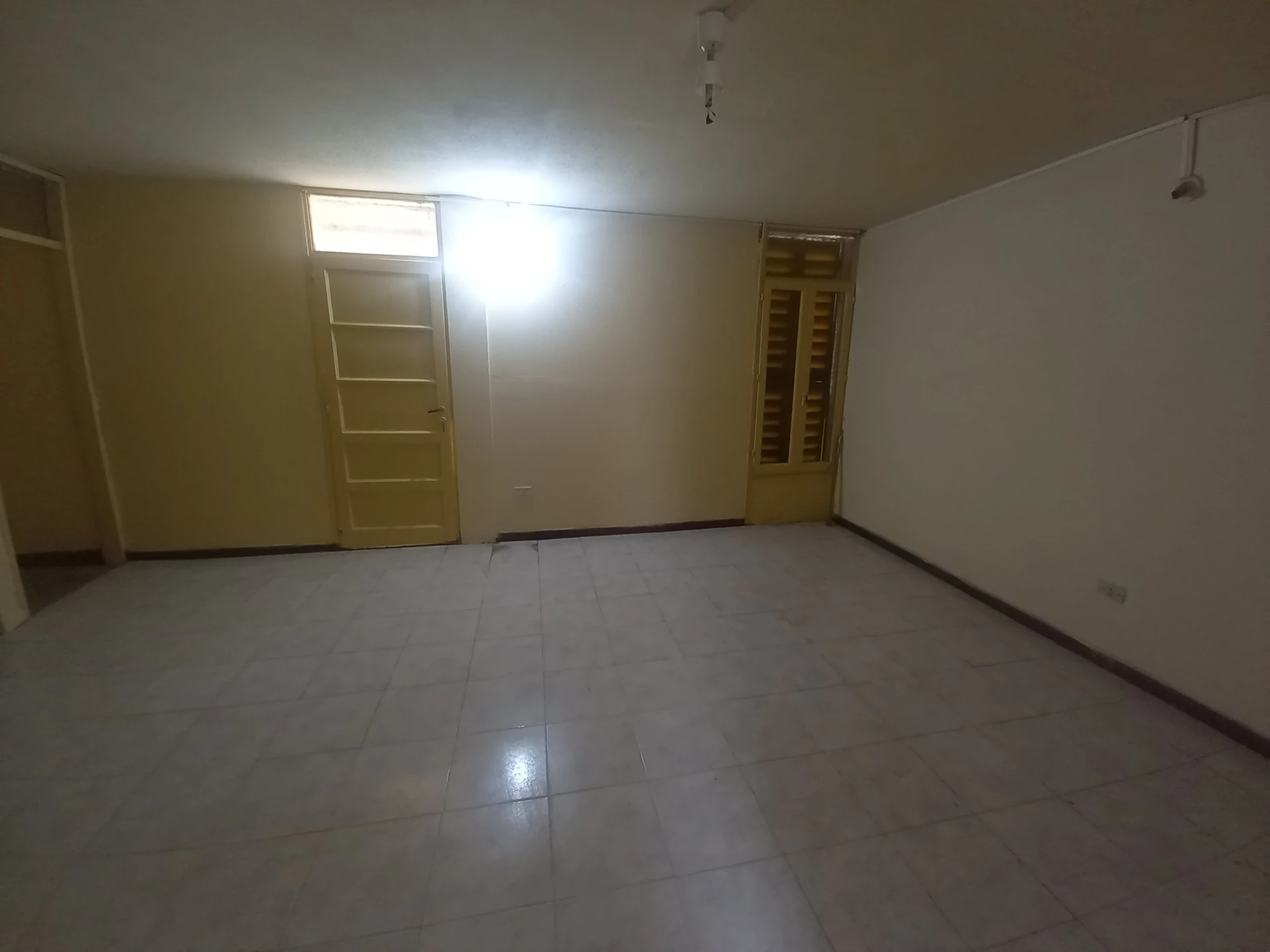 Dpto. en VENTA – Chacra 150 1er Piso