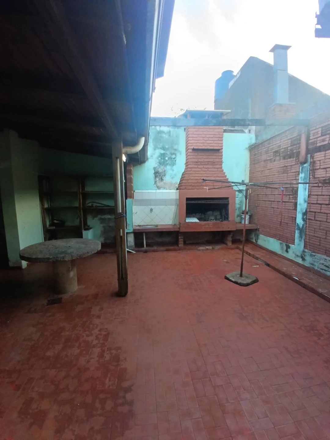 Casa en VENTA – Barrio Luz y Fuerza