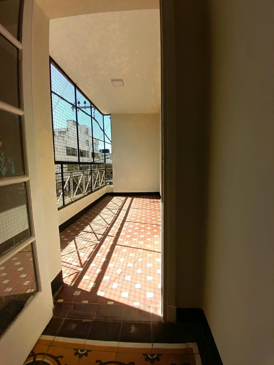 Dpto en ALQUILER – Micro Centro. Salta. SIN EXPENSAS
