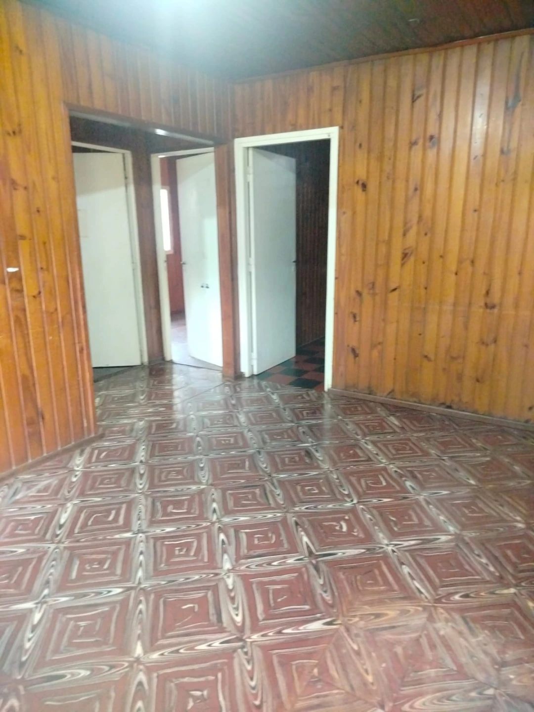 Casa en ALQUILER – Calle Japón y Av. Santa Catalina