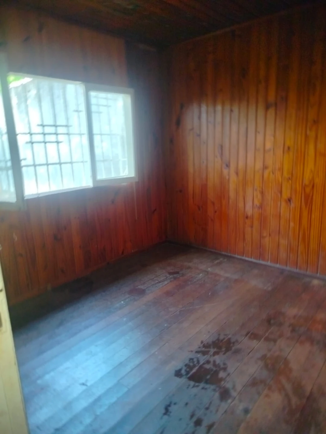 Casa en ALQUILER – Calle Japón y Av. Santa Catalina